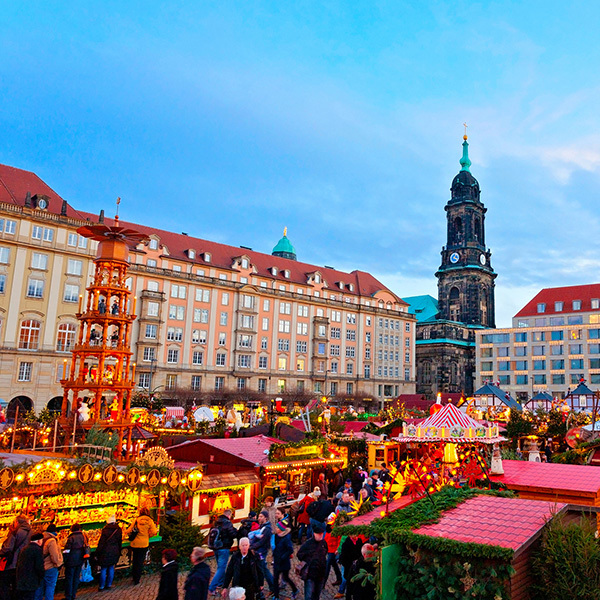 Dresden Christmas Market Stalls And Crowds And 46ft Wooden Pyramid Windmill